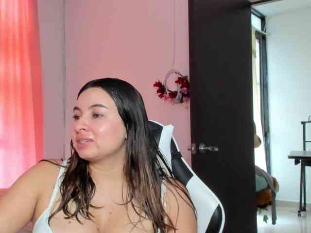 LaraCat1 webcam