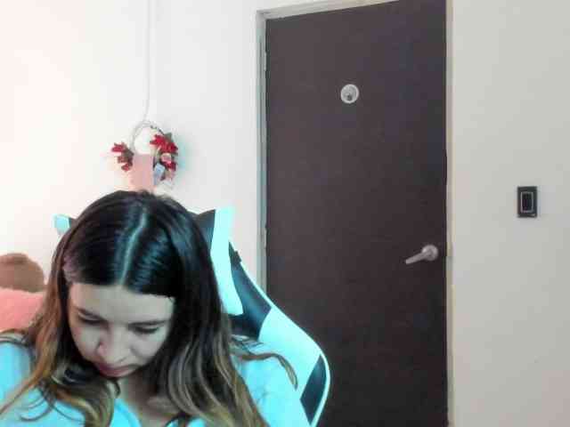 LaraCat1 webcam