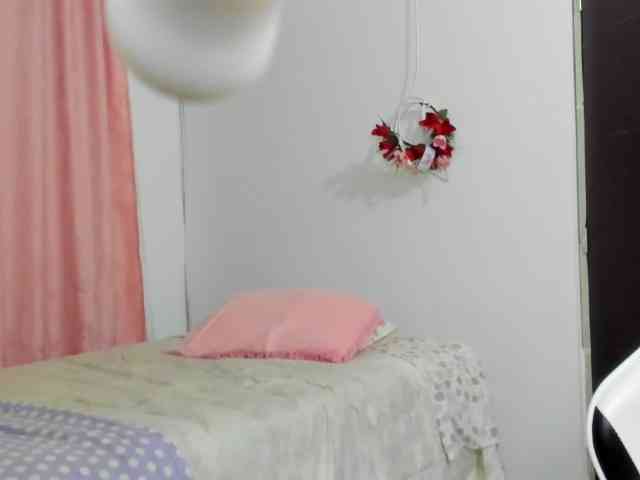 LaraCat1 webcam