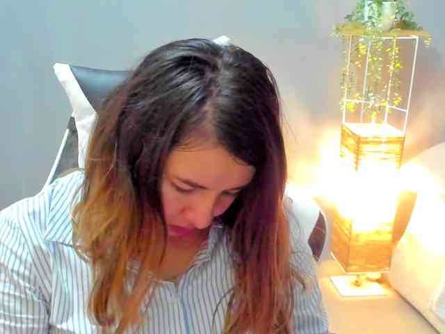 LaraCat1 webcam