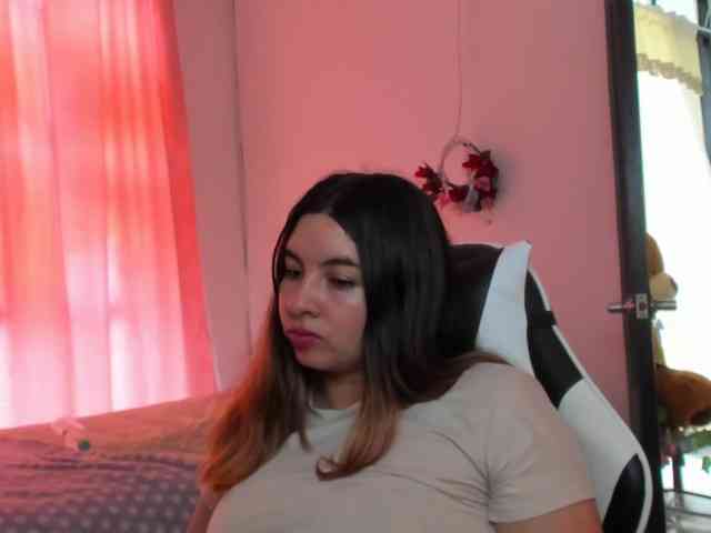 LaraCat1 webcam