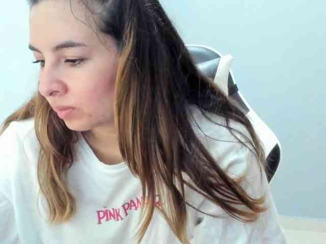 LaraCat1 webcam