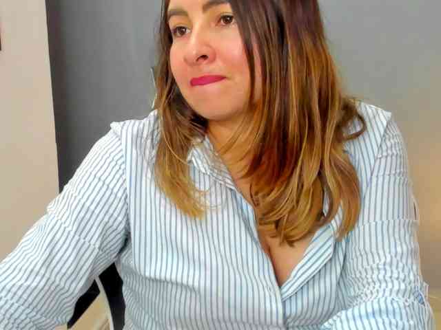 LaraCat1 webcam