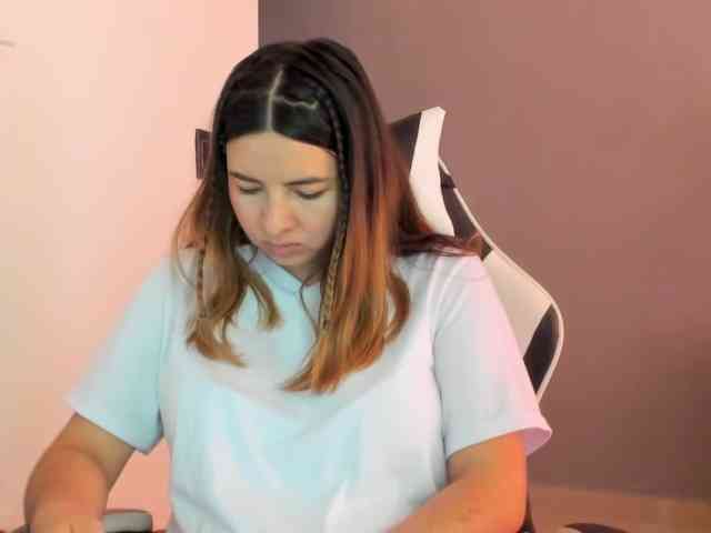 LaraCat1 webcam