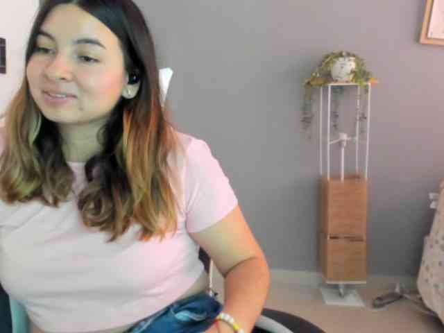 LaraCat1 webcam