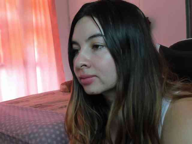 LaraCat1 webcam