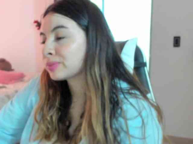 LaraCat1 webcam