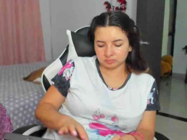 LaraCat1 webcam