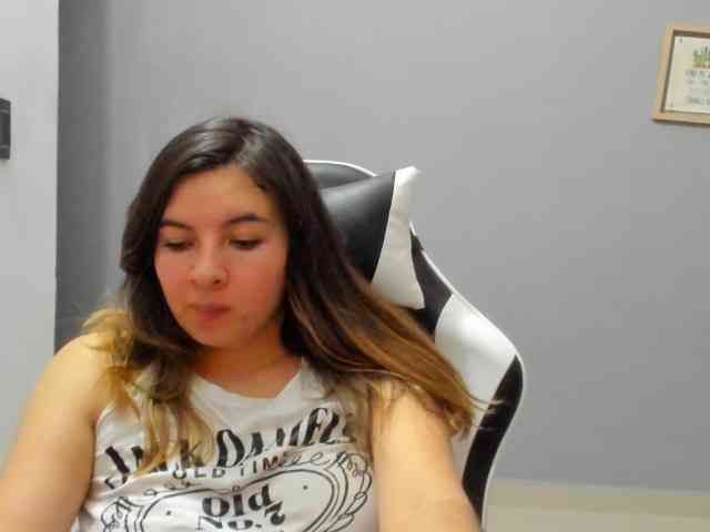 LaraCat1 webcam