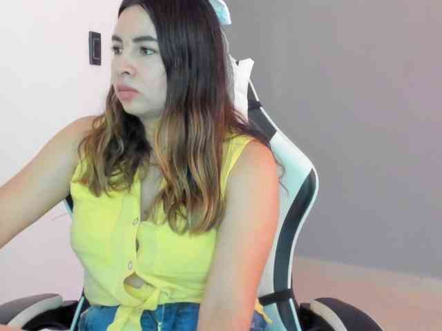LaraCat1 webcam