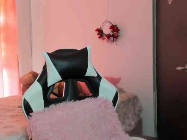 LaraCat1 webcam
