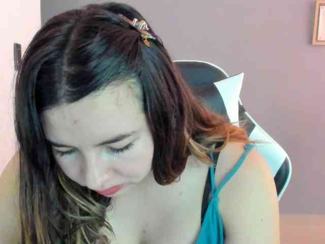 Modelo: LaraCat1