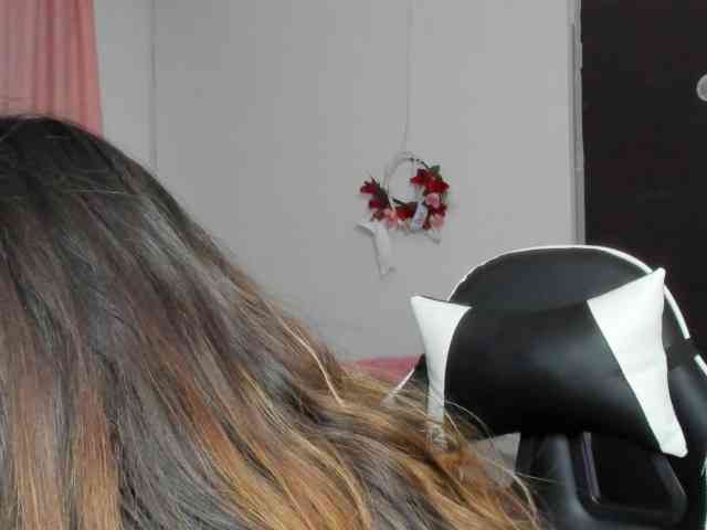 LaraCat1 webcam