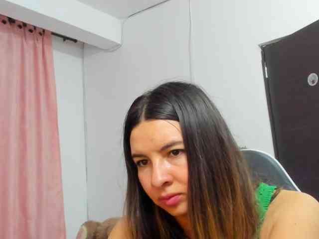 LaraCat1 webcam