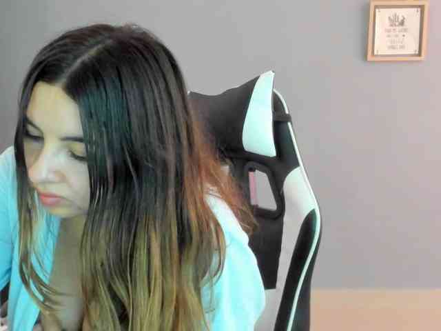 LaraCat1 webcam