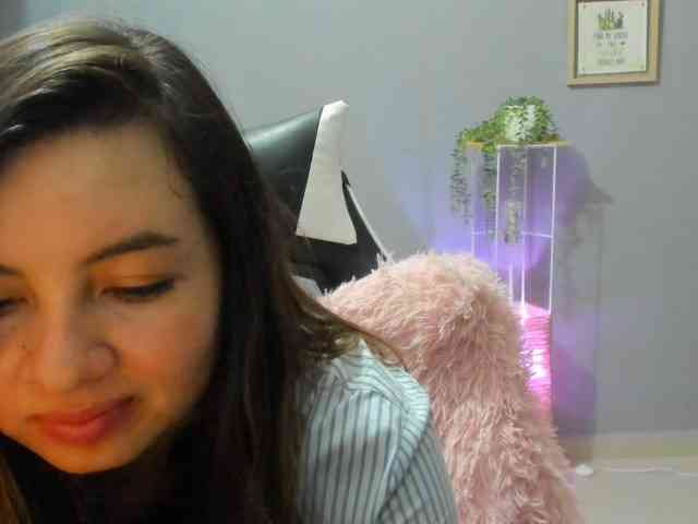 LaraCat1 webcam