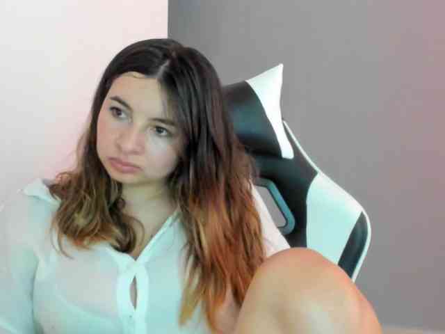 LaraCat1 webcam