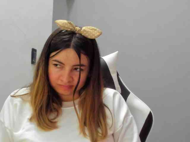 LaraCat1 webcam