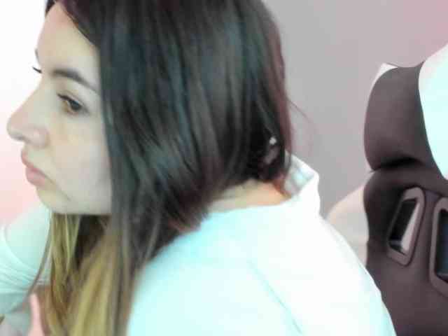 LaraCat1 webcam