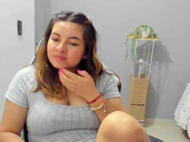 LaraCat1 webcam