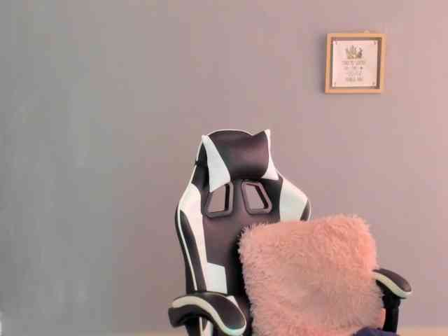 LaraCat1 webcam
