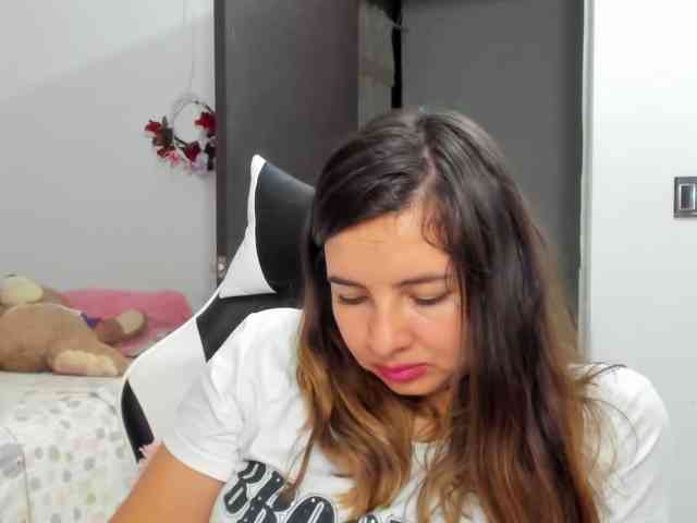 LaraCat1 webcam