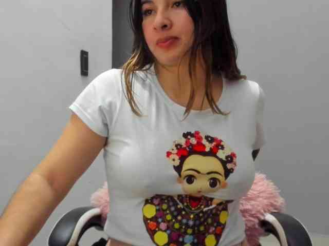 LaraCat1 webcam