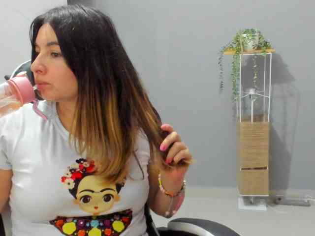 LaraCat1 webcam