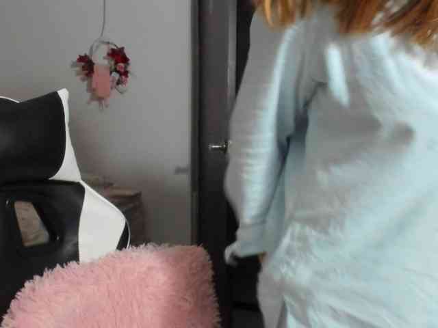 LaraCat1 webcam