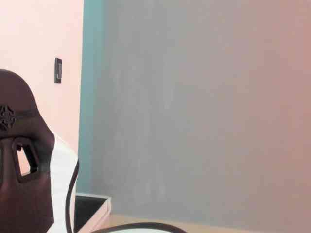LaraCat1 webcam