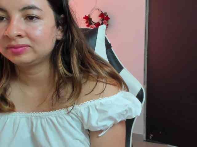 LaraCat1 webcam