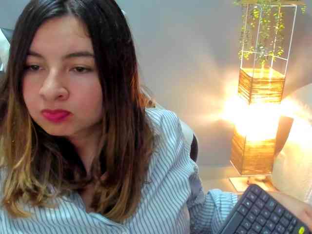 LaraCat1 webcam