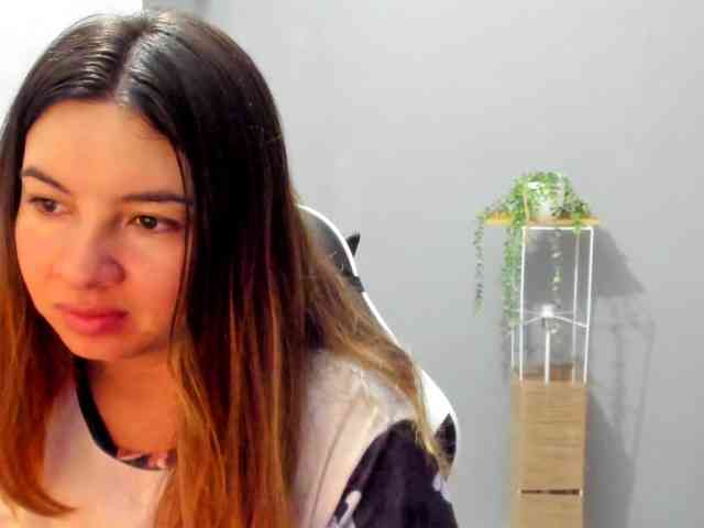 LaraCat1 webcam