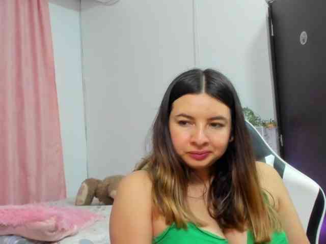 LaraCat1 webcam