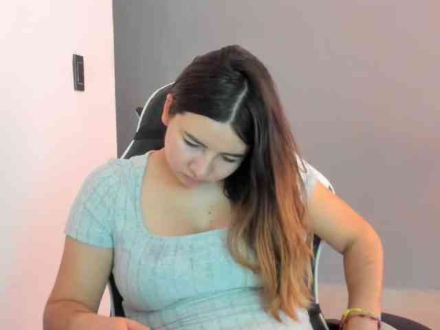 LaraCat1 webcam