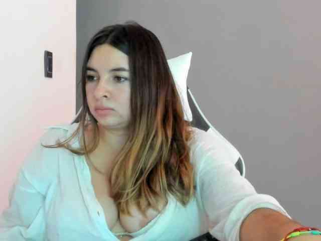 LaraCat1 webcam