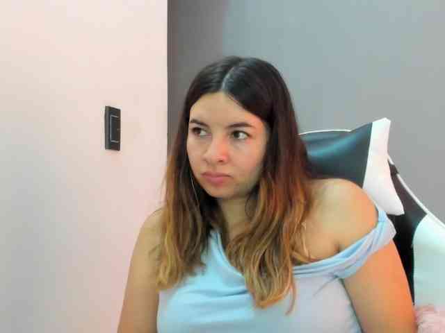 LaraCat1 webcam