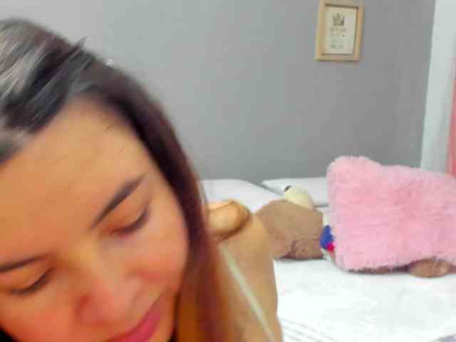 LaraCat1 webcam