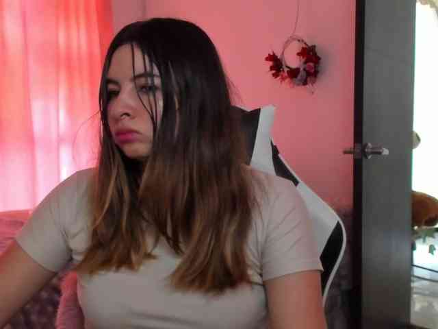 LaraCat1 webcam