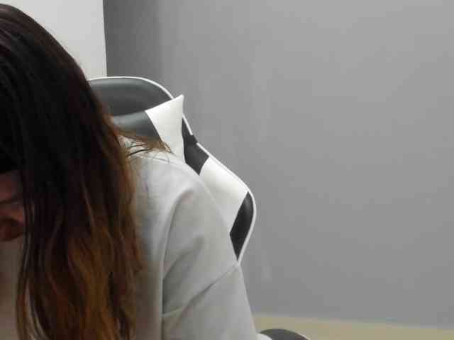 LaraCat1 webcam