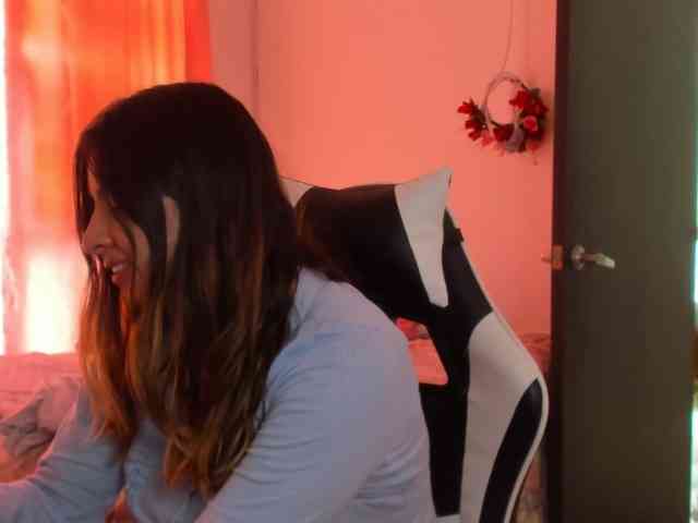 LaraCat1 Live Webcam on BongaCams