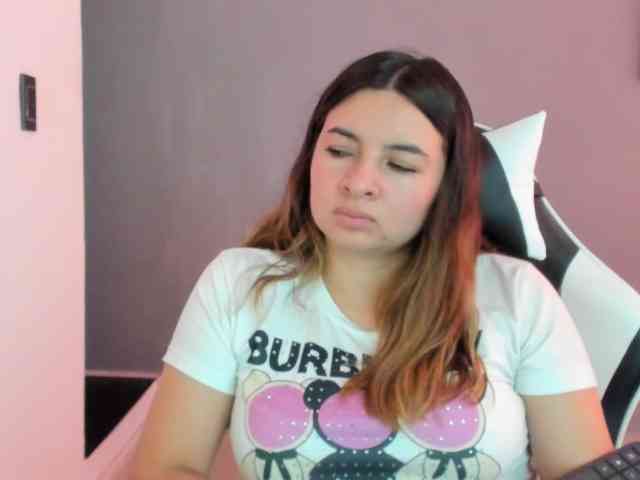 LaraCat1 webcam