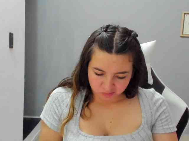 LaraCat1 webcam