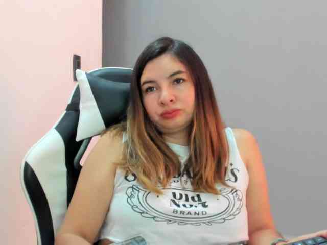 LaraCat1 webcam