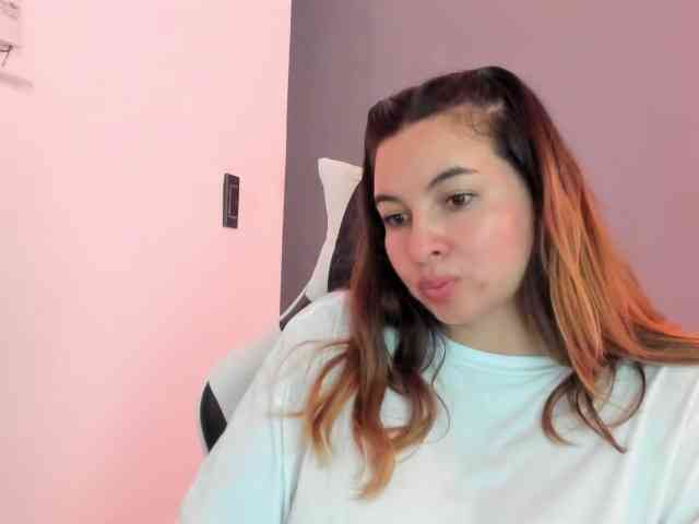 LaraCat1 webcam
