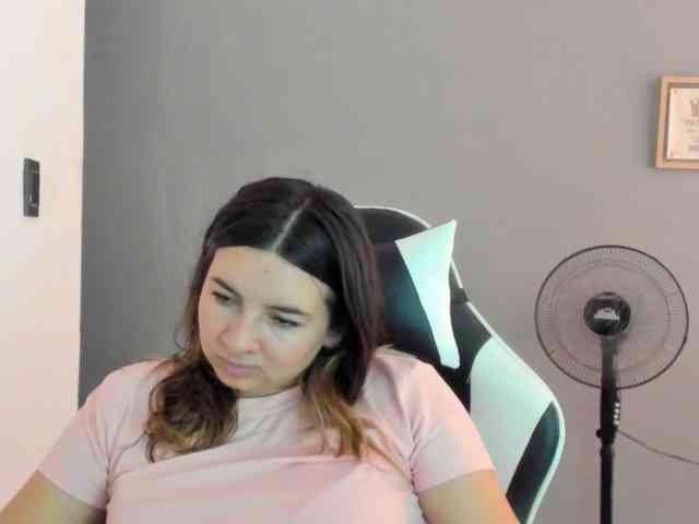 LaraCat1 webcam