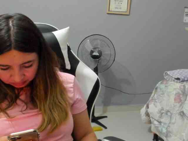 LaraCat1 webcam
