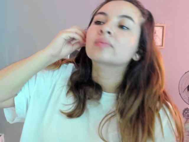 LaraCat1 webcam