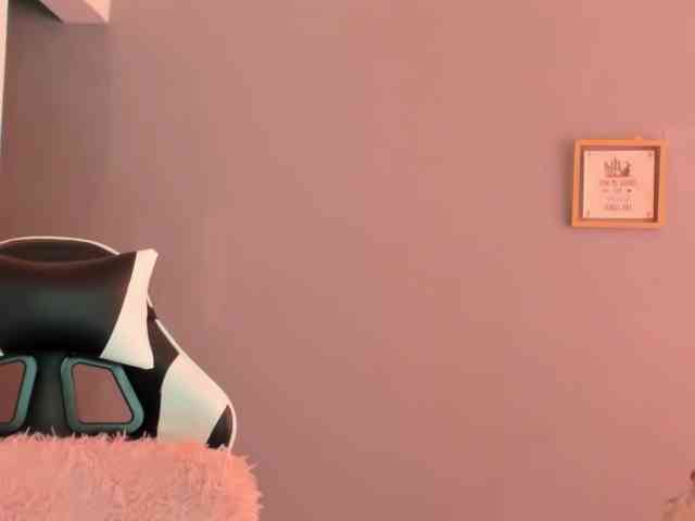 LaraCat1 webcam