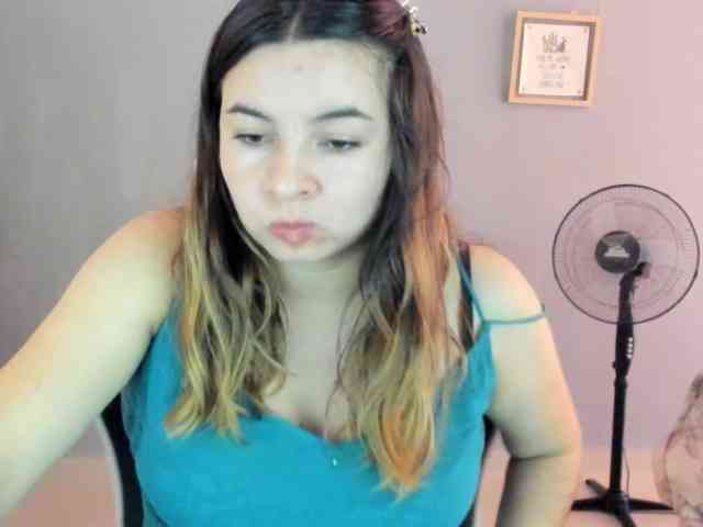LaraCat1 webcam